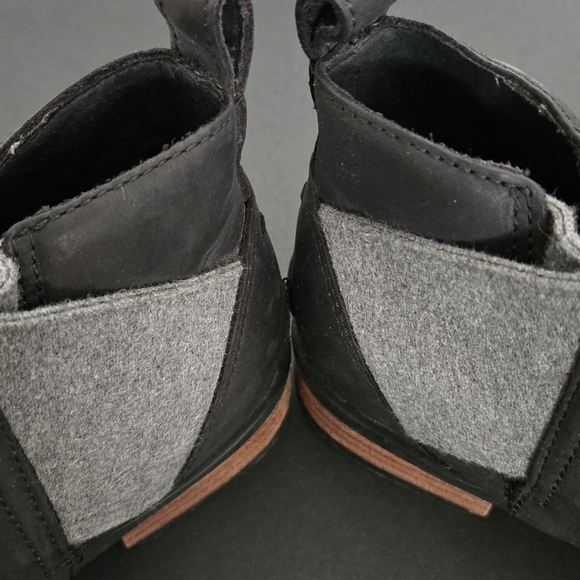 Sorel Black and Gray Chukka Boots - Picture 10 of 12